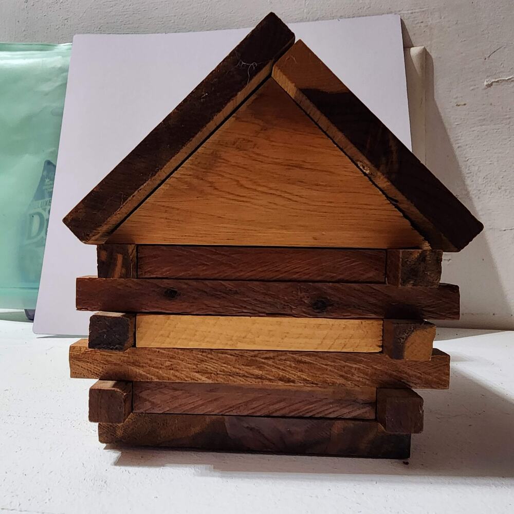 Vintage  Wooden Log Cabin Souvenir Piggy Bank w/Stopper-Rife, Colorado - Picture 6 of 10